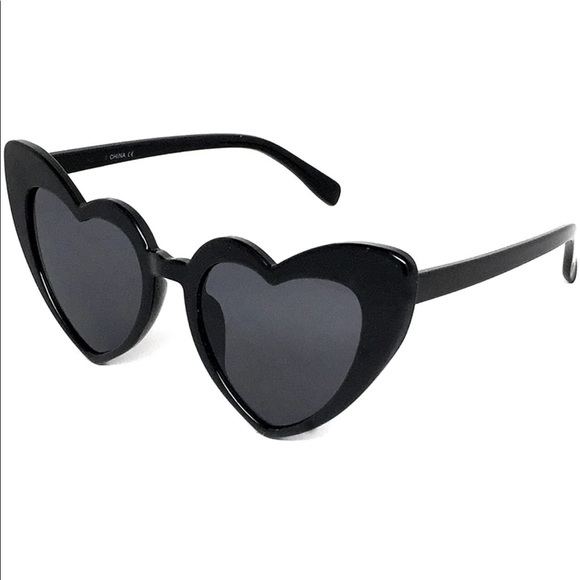 Accessories - Black Heart Cateye Sunglasses